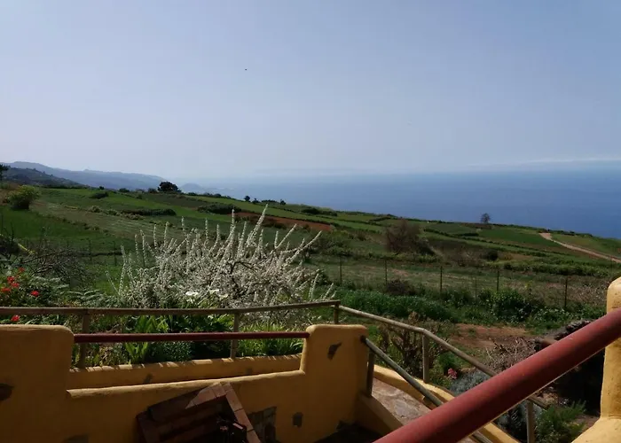 Casas Abuelos De Calderon * Icod el Alto
